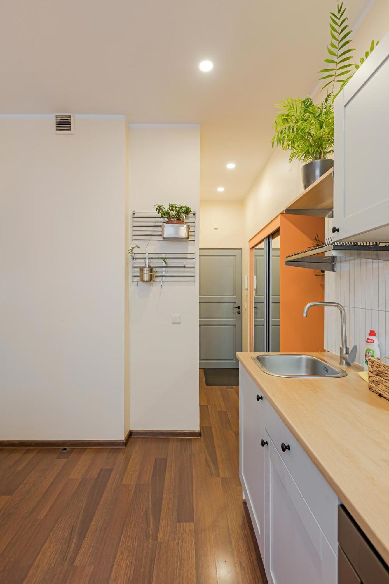 Cozy And Standard In The Heart Of Oldtown Apartment